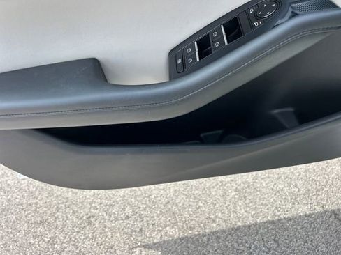 Used 2020 MAZDA MAZDA3 Hatchback w/ Preferred Package image 33