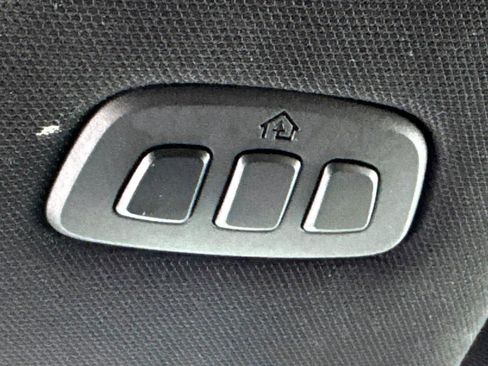 Used 2025 Ford Explorer ST-Line w/ ST-Line Street Pack image 25