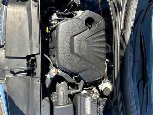 Used 2017 Hyundai Veloster Value Edition image 14