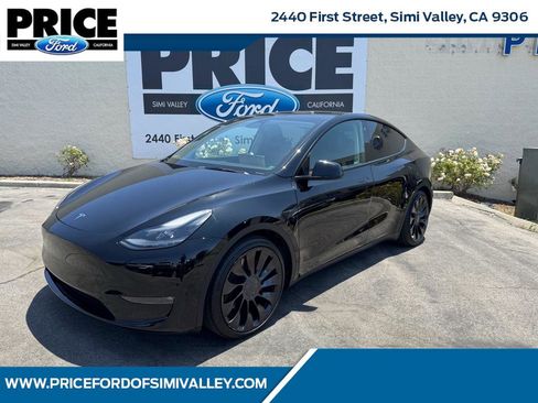 Used 2022 Tesla Model Y Performance AWD/4WD image 1