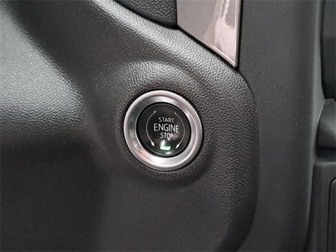 Used 2022 Chevrolet Silverado 1500 Custom image 29