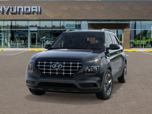 New 2026 Hyundai Venue FWD image 6