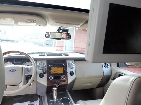 Used 2010 Ford Expedition EL Limited AWD/4WD image 11