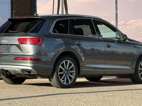 Used 2018 Audi Q7 3.0T Prestige w/ Prestige Package AWD/4WD image 12