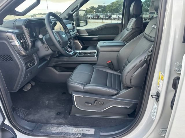 New 2026 Ford F250 Platinum AWD/4WD image 2