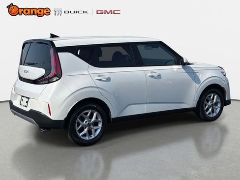 Used 2024 Kia Soul LX w/ Option Group 015 image 3