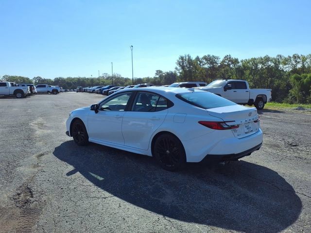 Used 2025 Toyota Camry SE FWD image 9