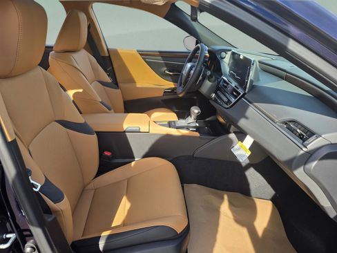 New 2025 Lexus ES 350 w/ Premium Package image 30