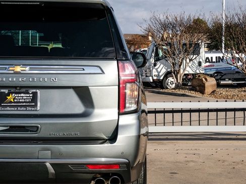 Used 2023 Chevrolet Suburban Premier image 50