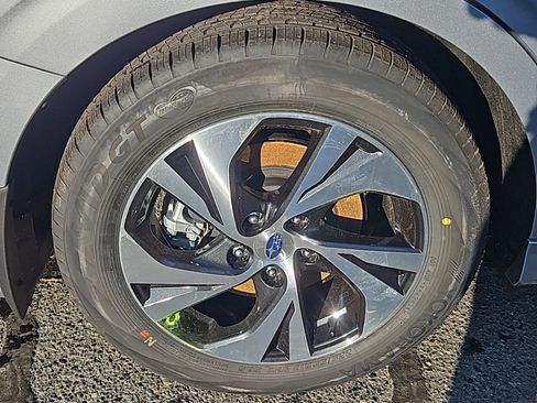 Used 2025 Subaru Legacy Premium image 3
