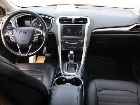 Used 2014 Ford Fusion SE w/ Equipment Group 202A FWD image 12