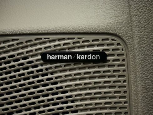 Used 2022 Chrysler Pacifica Limited image 20