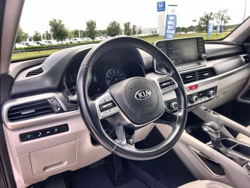 Used 2021 Kia Telluride S FWD image 15