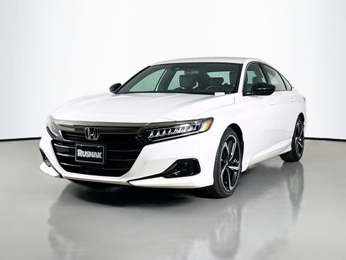 Used 2022 Honda Accord Sport image 3