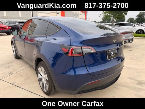 Used 2023 Tesla Model Y Long Range AWD/4WD image 2