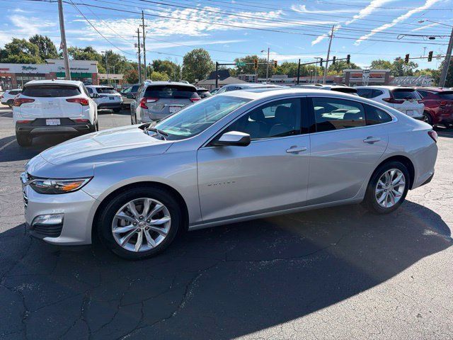 Certified 2019 Chevrolet Malibu LT w/ Leather Package FWD image 3