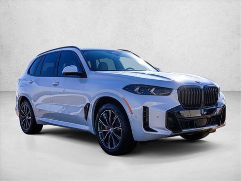 Used 2026 BMW X5 xDrive40i w/ Premium Package AWD/4WD image 3