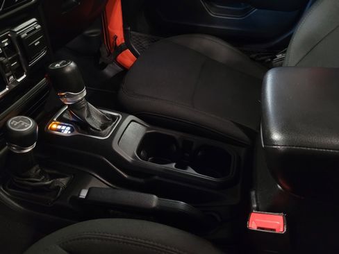 Used 2019 Jeep Wrangler Unlimited Sport S image 26