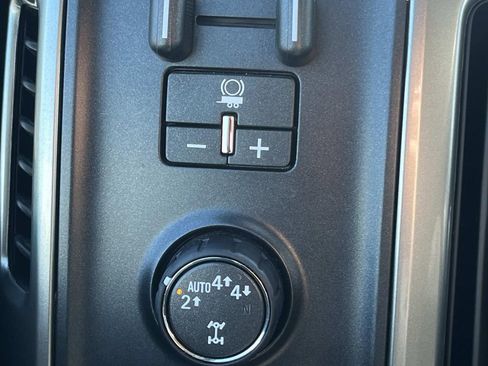 Certified 2019 Chevrolet Silverado 1500 LT w/ All Star Edition image 21