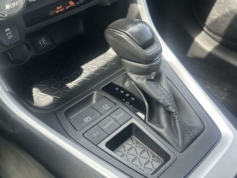Used 2024 Toyota RAV4 XLE w/ Convenience Package FWD image 21