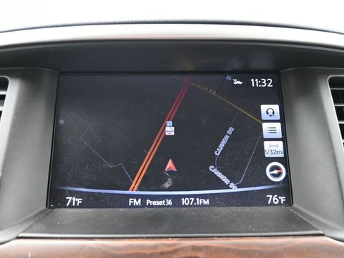 Used 2019 Nissan Pathfinder Platinum image 10