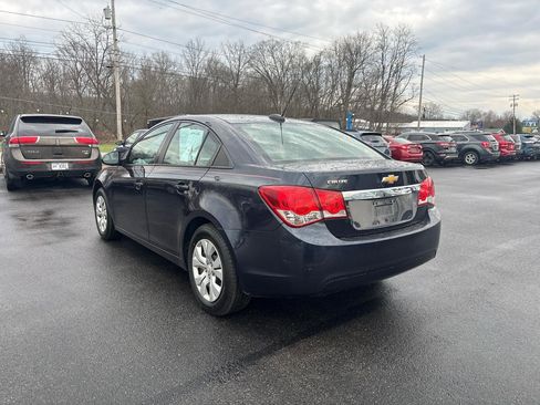 Used 2015 Chevrolet Cruze LS image 4