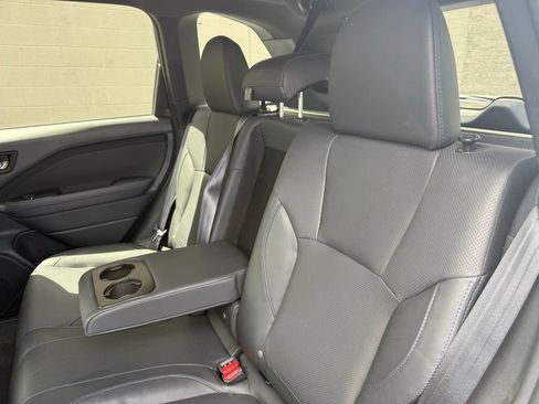 Used 2025 Subaru Forester Limited AWD/4WD image 28