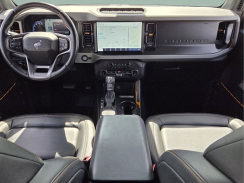 Used 2022 Ford Bronco Badlands AWD/4WD image 12