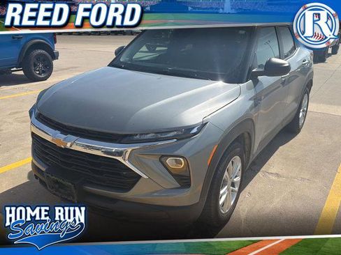 Used 2024 Chevrolet TrailBlazer LS w/ LS Convenience Package image 1