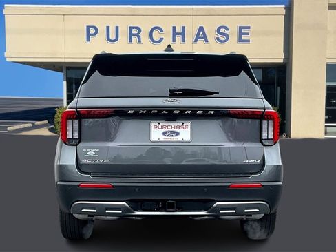 New 2026 Ford Explorer Active w/ Active Comfort Package image 4