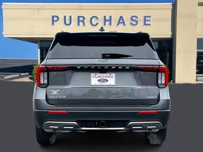 New 2026 Ford Explorer Active w/ Active Comfort Package