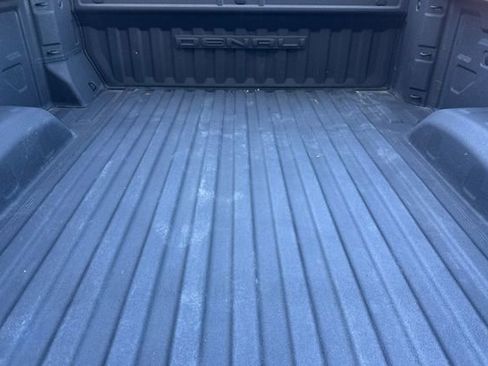 Used 2023 GMC Sierra 2500 Denali w/ Denali Ultimate Package AWD/4WD image 17