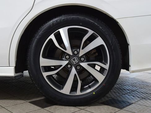 Used 2024 Honda Odyssey Touring image 22