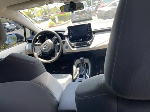 Used 2021 Toyota Corolla LE FWD image 10