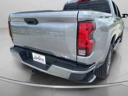 Used 2024 Chevrolet Colorado LT w/ LT Convenience Package RWD image 9