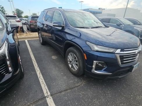 Used 2023 Chevrolet Traverse LT FWD image 6