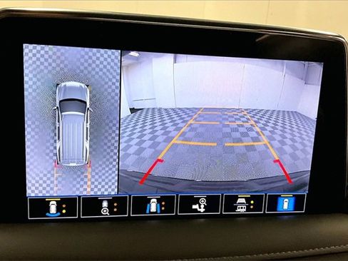 Used 2021 Chevrolet Tahoe Z71 w/ Luxury Package image 26