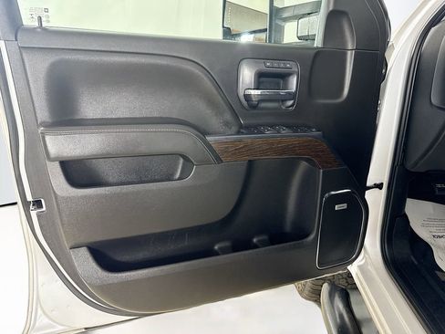 Used 2019 GMC Sierra 3500 Denali AWD/4WD image 11