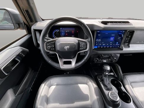 Used 2024 Ford Bronco Everglades AWD/4WD image 6