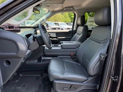 New 2027 Ford Expedition Active AWD/4WD image 15