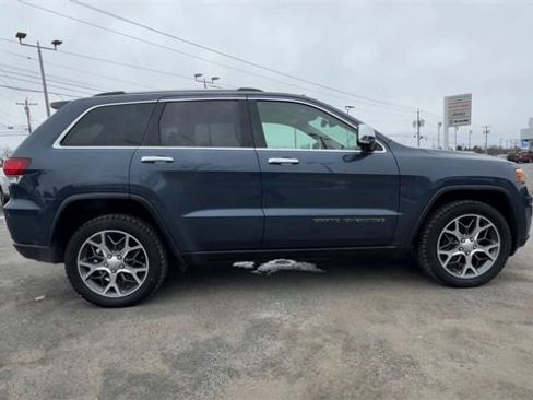 Used 2020 Jeep Grand Cherokee Limited w/ Luxury Group II image 9