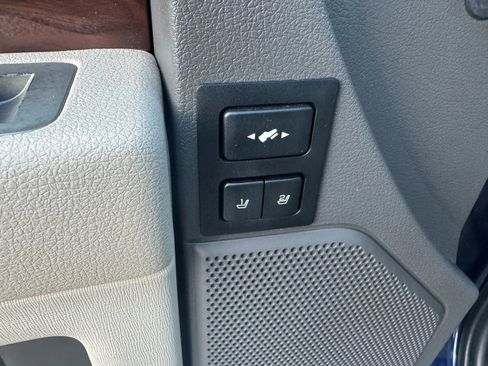 Used 2011 Ford Flex SEL w/ Rapid Spec Order Code FWD image 19