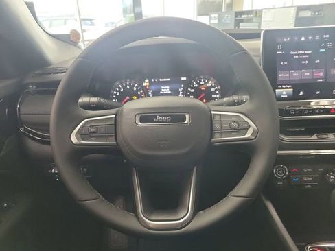 New 2026 Jeep Compass Limited image 18