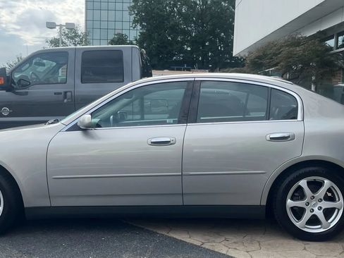 Used 2003 INFINITI G35 Sedan w/ Premium Pkg RWD image 4