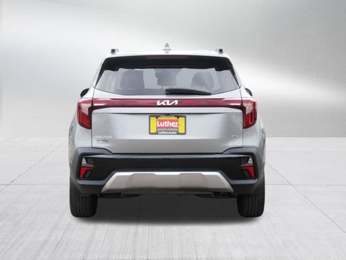 Used 2024 Kia Seltos EX AWD/4WD image 6