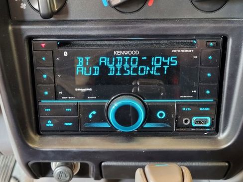 Used 2004 Toyota Tacoma PreRunner RWD image 23