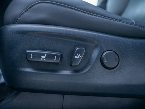 Used 2023 Lexus GX 460 Premium image 17