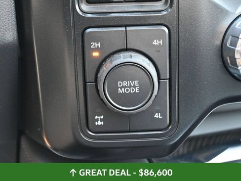 Used 2025 Ford F350 Platinum AWD/4WD image 30
