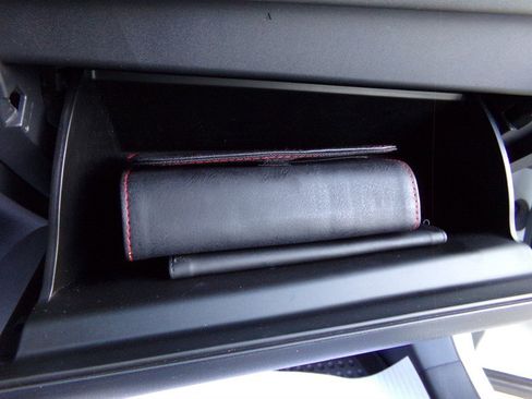 Used 2022 Toyota Venza Limited w/ Advanced Technology Package image 31