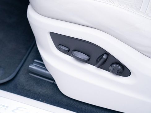 Certified 2022 Porsche Cayenne S Platinum image 15